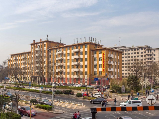 昆山医院太阳能控制器